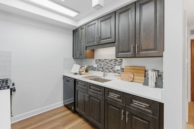 1115 Royal St George Drive 201, Naperville, IL 60563