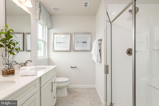 1016 WALLACE BLVD, Ranson, WV 25438