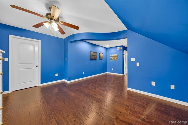 21125 Thorofare Road, Grosse Ile, MI 48138