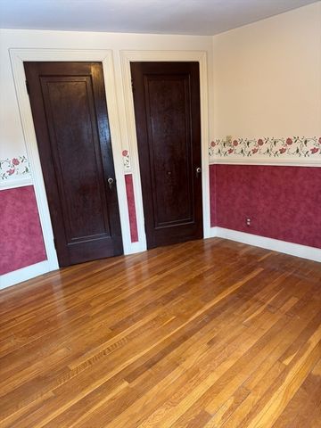 8 South Terrace, Auburn, MA 01501