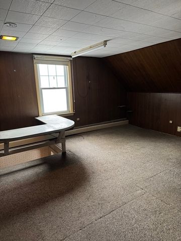 8 South Terrace, Auburn, MA 01501