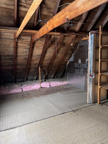 8 South Terrace, Auburn, MA 01501