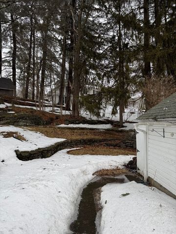 8 South Terrace, Auburn, MA 01501