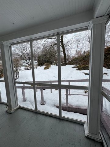 8 South Terrace, Auburn, MA 01501