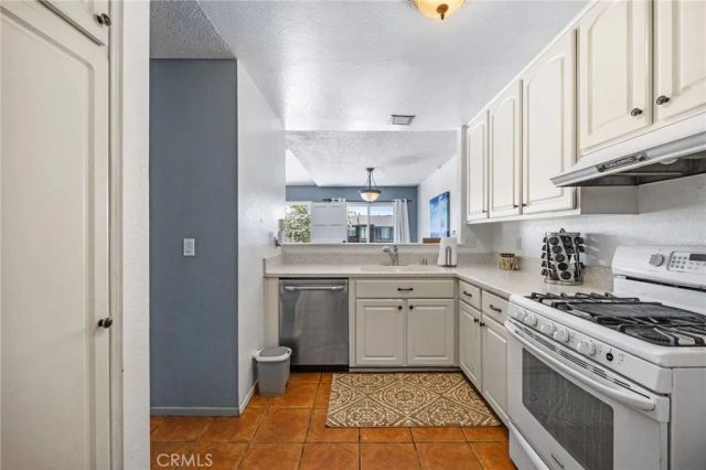 931 S Sutter Creek, Anaheim, CA 92804