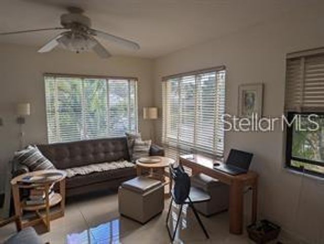 145 10TH AVENUE N 9, St Petersburg, FL 33701