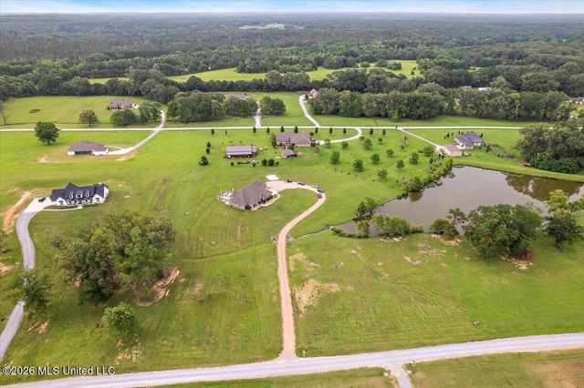 140 Winchester Drive, Flora, MS 39071