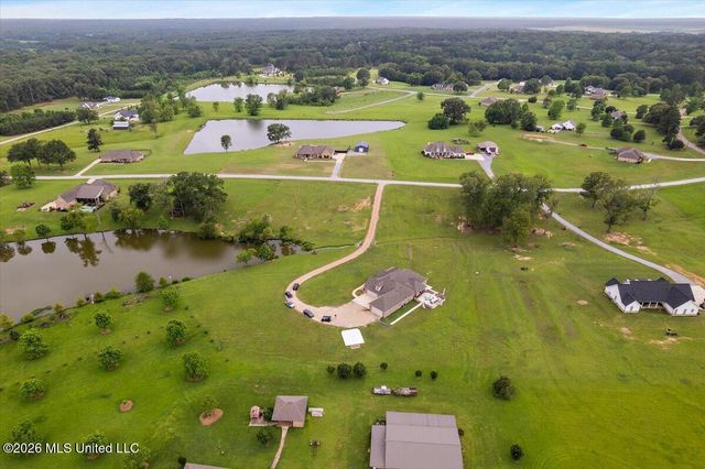 140 Winchester Drive, Flora, MS 39071