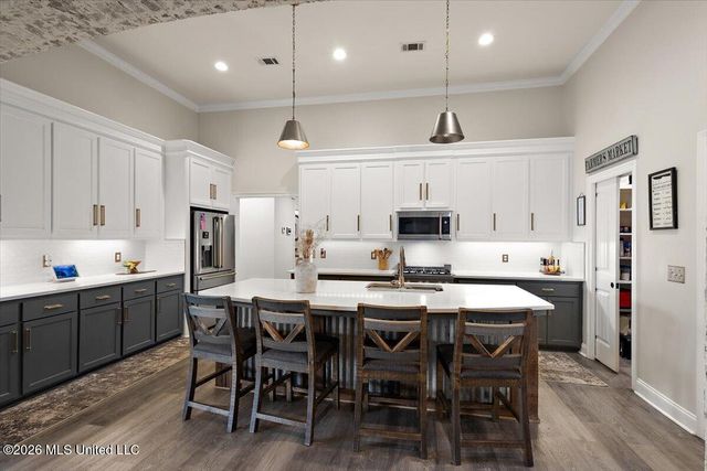 140 Winchester Drive, Flora, MS 39071