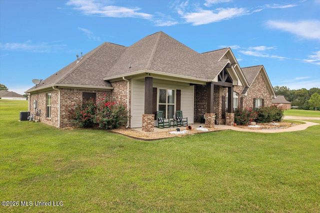 140 Winchester Drive, Flora, MS 39071