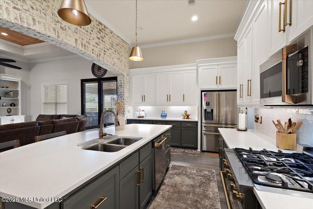 140 Winchester Drive, Flora, MS 39071
