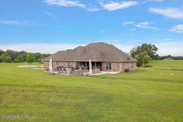 140 Winchester Drive, Flora, MS 39071