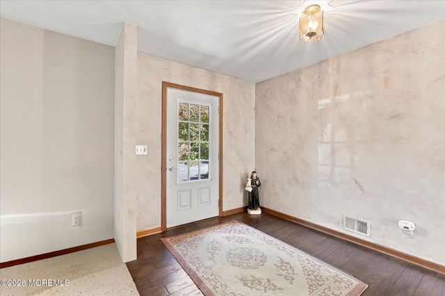 179 School Road E, Marlboro, NJ 07746