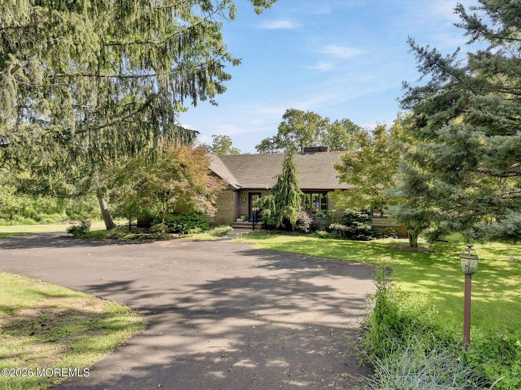 179 School Road E, Marlboro, NJ 07746