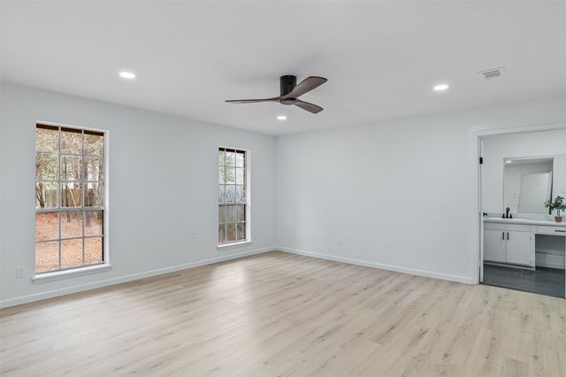 6885 N Park Drive, Shreveport, LA 71107