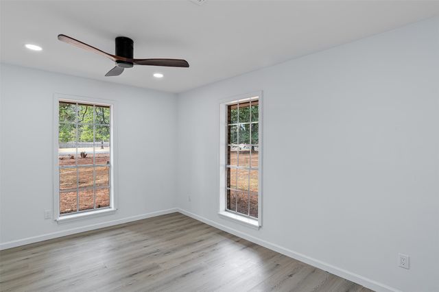 6885 N Park Drive, Shreveport, LA 71107