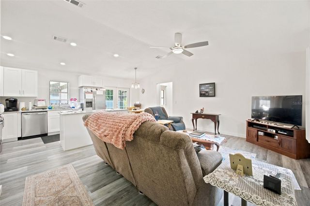 105 E HARVARD STREET, Inverness, FL 34452