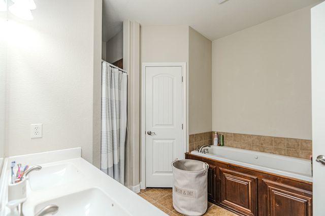 1008 Elk Ridge Drive, Stephenville, TX 76401