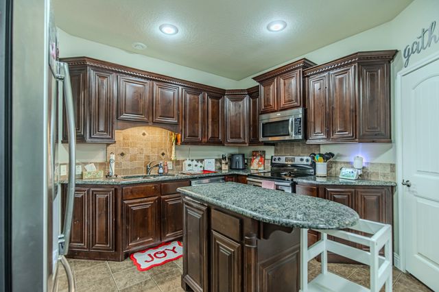 1008 Elk Ridge Drive, Stephenville, TX 76401