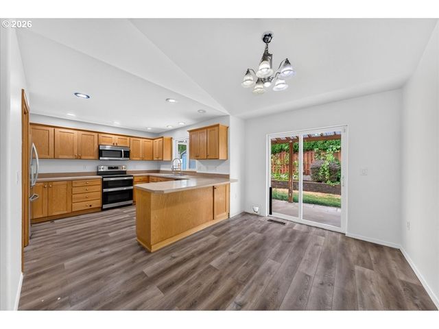 1437 Ne Grandhaven St, Mc Minnville, OR 97128