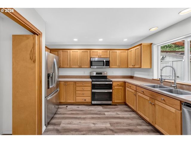 1437 Ne Grandhaven St, Mc Minnville, OR 97128