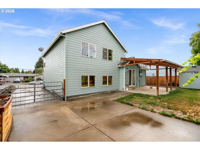 1437 Ne Grandhaven St, Mc Minnville, OR 97128