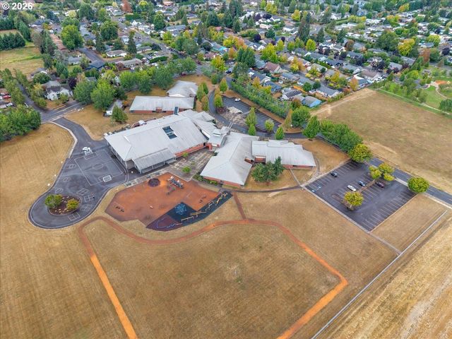 1437 Ne Grandhaven St, Mc Minnville, OR 97128