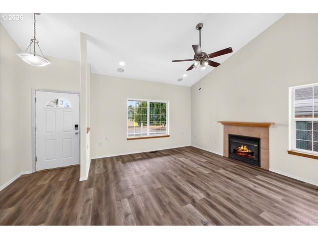 1437 Ne Grandhaven St, Mc Minnville, OR 97128