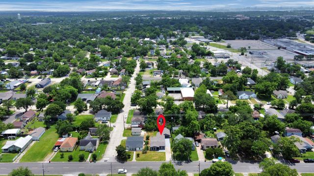 503 Schilling Street, Baytown, TX 77520