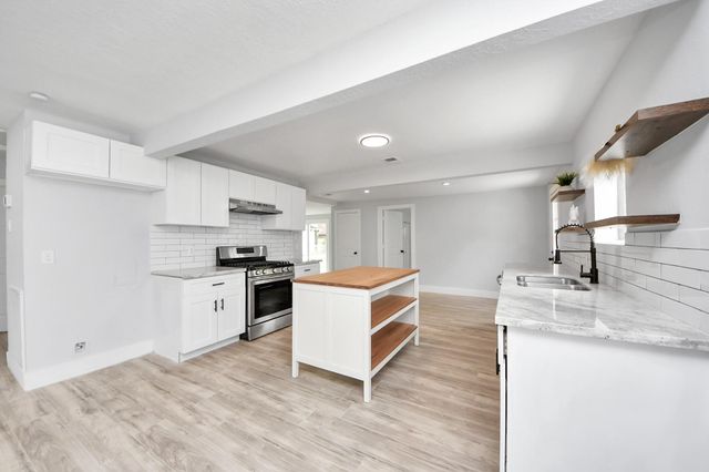 503 Schilling Street, Baytown, TX 77520