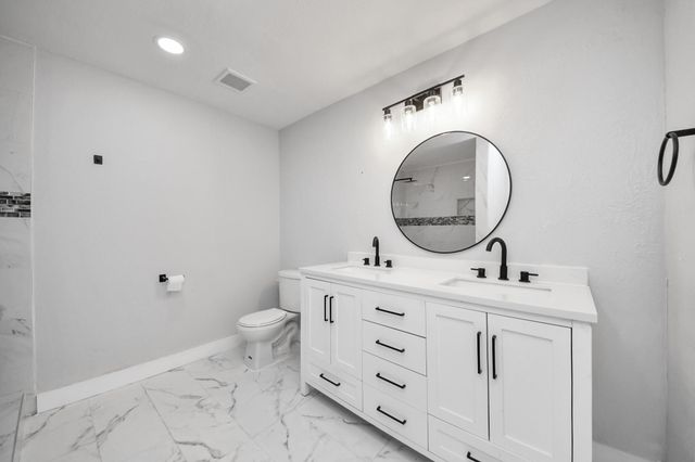 503 Schilling Street, Baytown, TX 77520