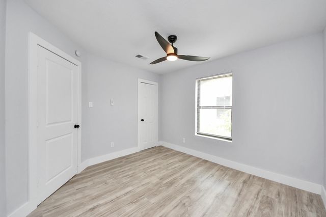 503 Schilling Street, Baytown, TX 77520