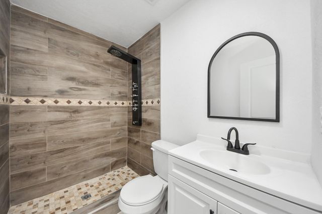 503 Schilling Street, Baytown, TX 77520