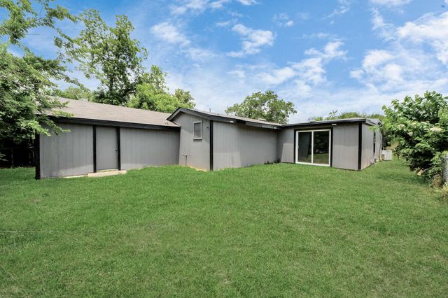 503 Schilling Street, Baytown, TX 77520