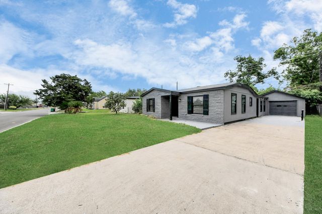 503 Schilling Street, Baytown, TX 77520