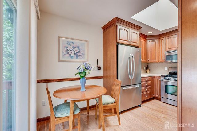 48 Frost Avenue, Edison, NJ 08820