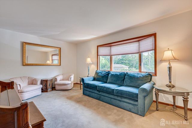 48 Frost Avenue, Edison, NJ 08820