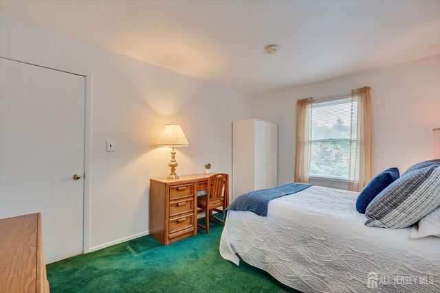 48 Frost Avenue, Edison, NJ 08820
