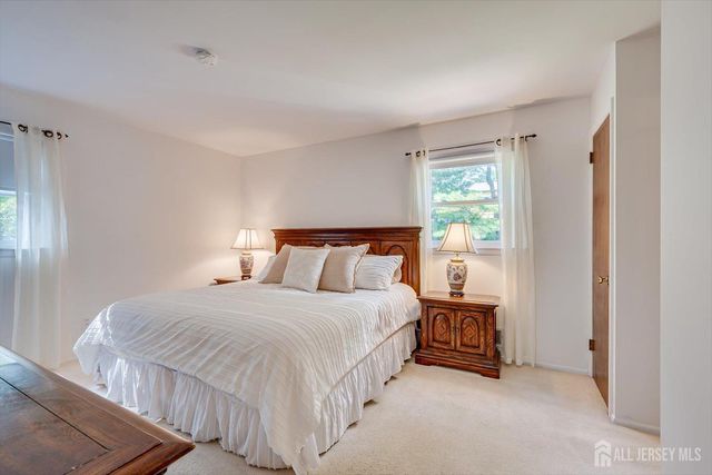 48 Frost Avenue, Edison, NJ 08820