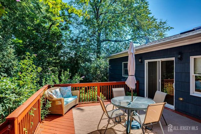 48 Frost Avenue, Edison, NJ 08820