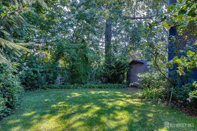48 Frost Avenue, Edison, NJ 08820