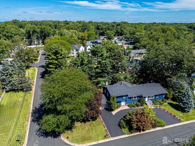 48 Frost Avenue, Edison, NJ 08820