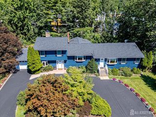 48 Frost Avenue, Edison, NJ 08820