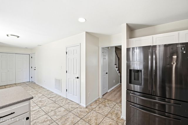 111 Skipping Stone Lane, Jacksonville, NC 28546