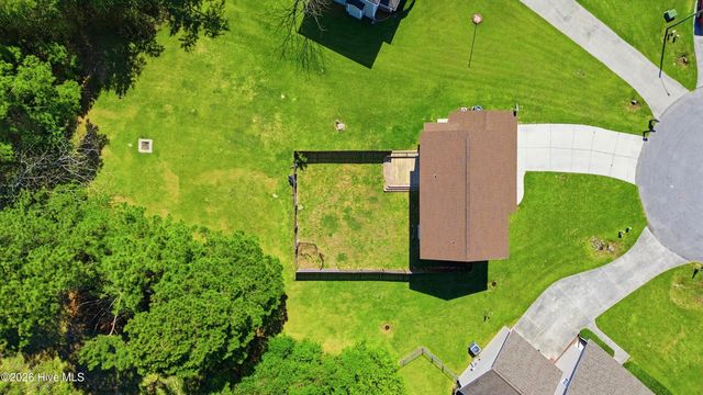 111 Skipping Stone Lane, Jacksonville, NC 28546