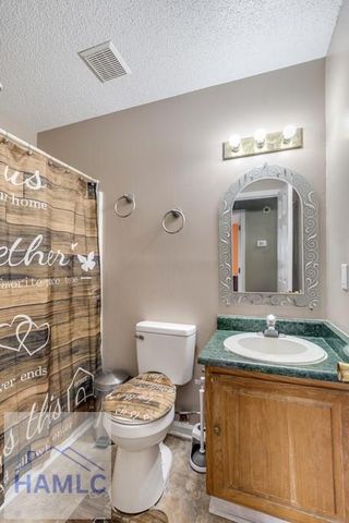 1956 Heathrow Drive, Hinesville, GA 31313