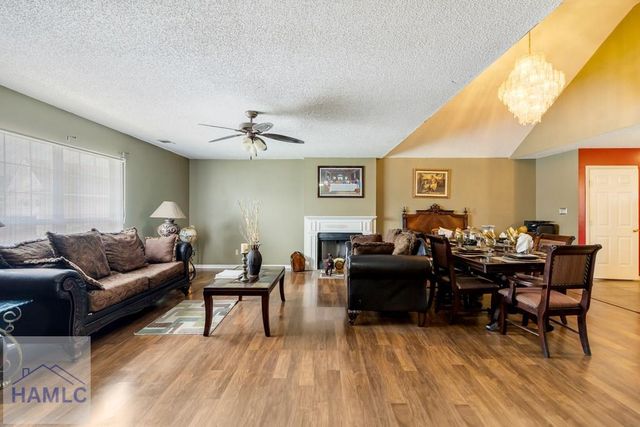 1956 Heathrow Drive, Hinesville, GA 31313