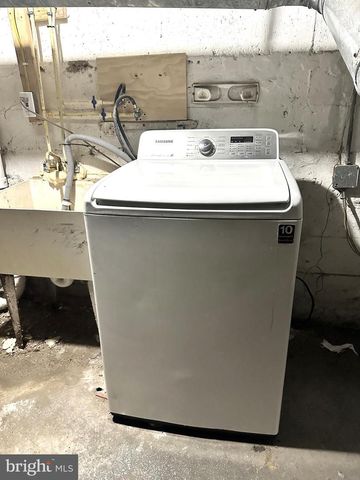 3438 BELAIR RD, Baltimore, MD 21213