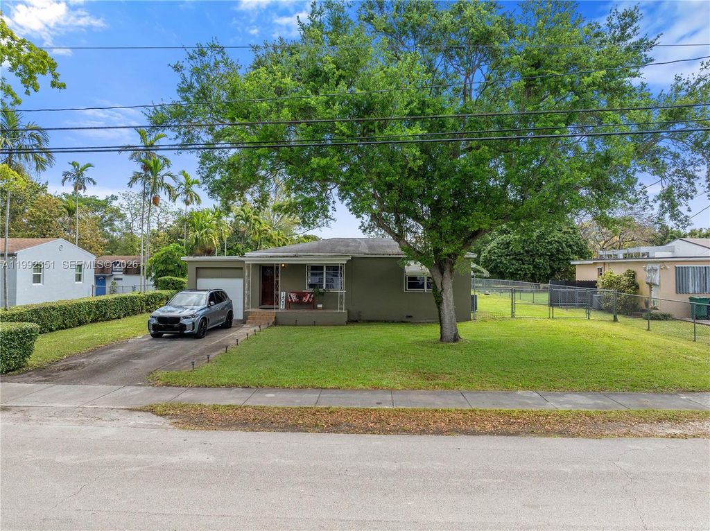 14031 NW 5th Avenue, Miami, FL 33168