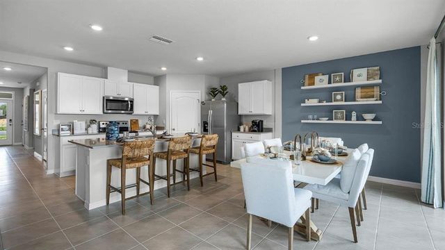 608 TAYLOR GROVES LANE, Lake Wales, FL 33853